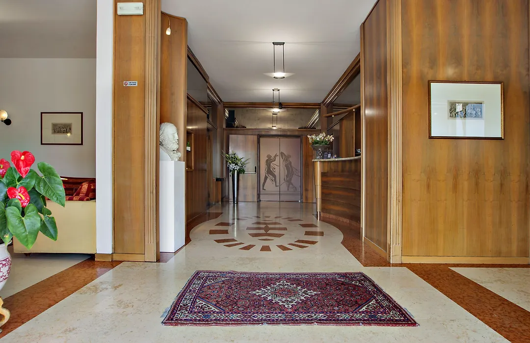 Hotel Garibaldi-1