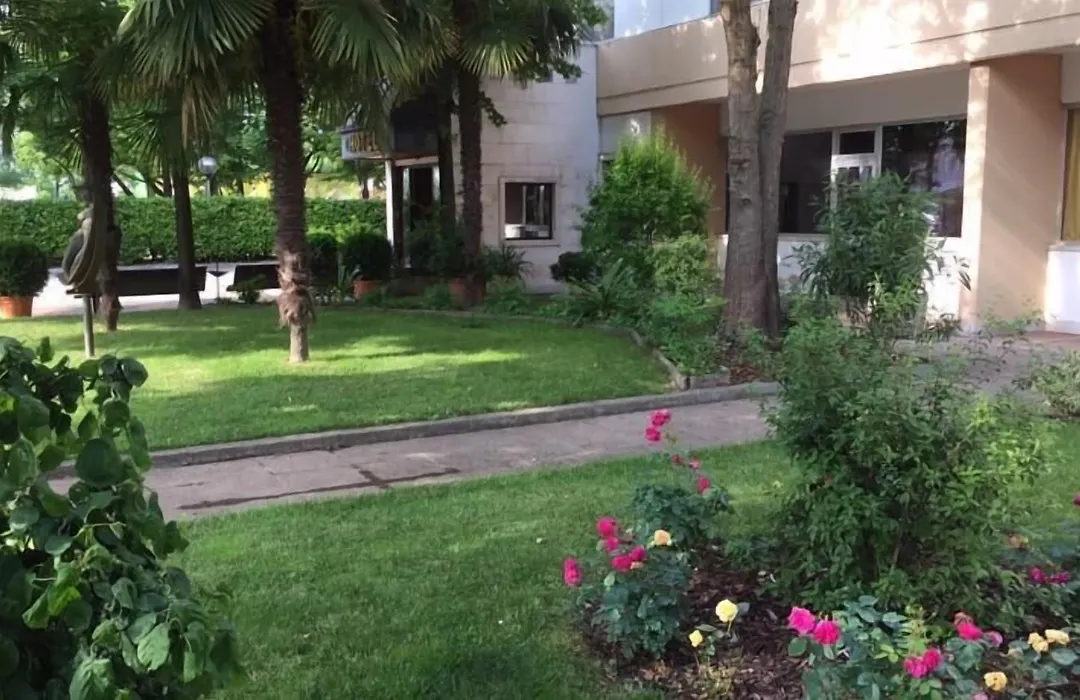 Hotel Garden-1
