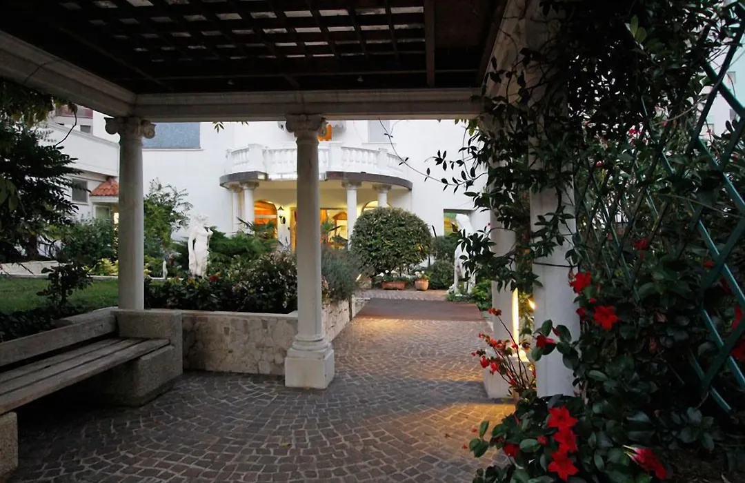 Park Hotel Cellini-1