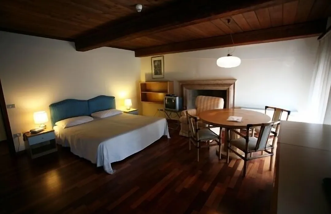 Residence Hotel Castelvecchio-1