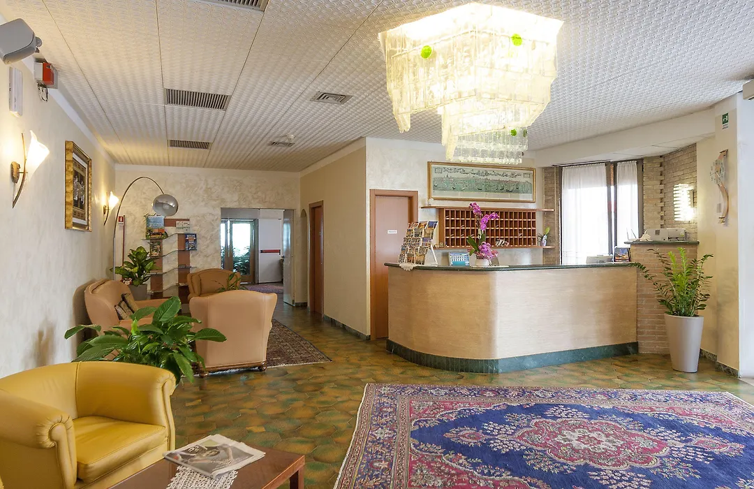 Regent'S Hotel-1