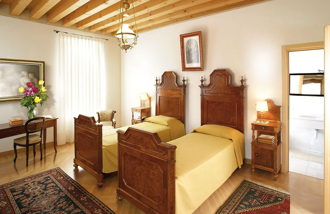 Villa Busta Hotel-1