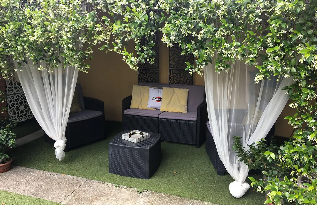 Guest House 296-1