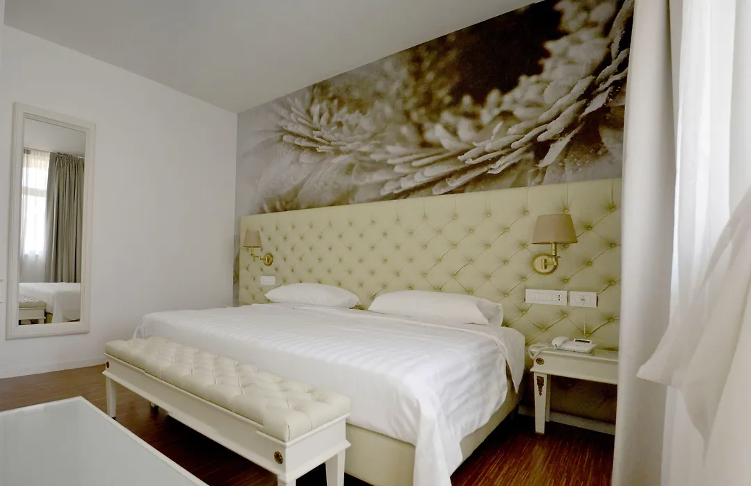 Hotel Rosa Purpurea-1