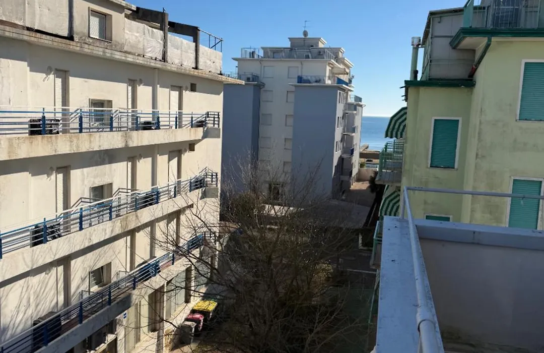 Hotel Marlisa Pier-1