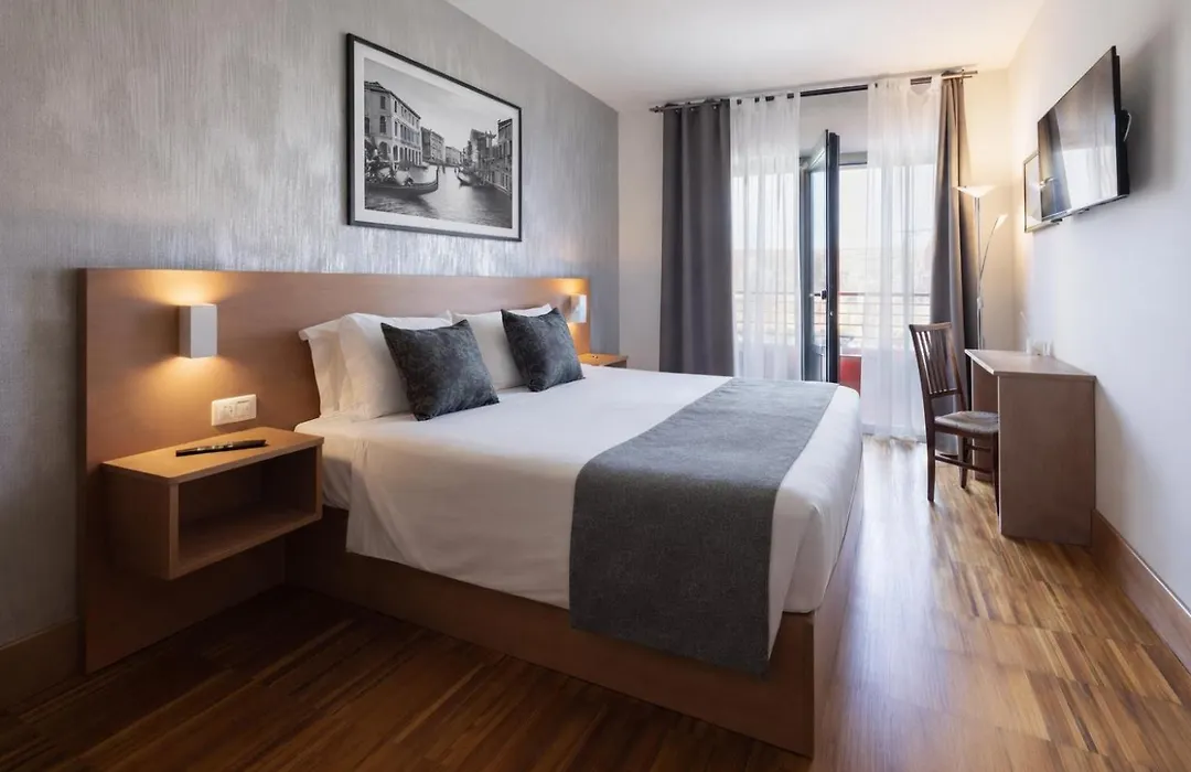 Torre Antica Venice Airport Hotel-1