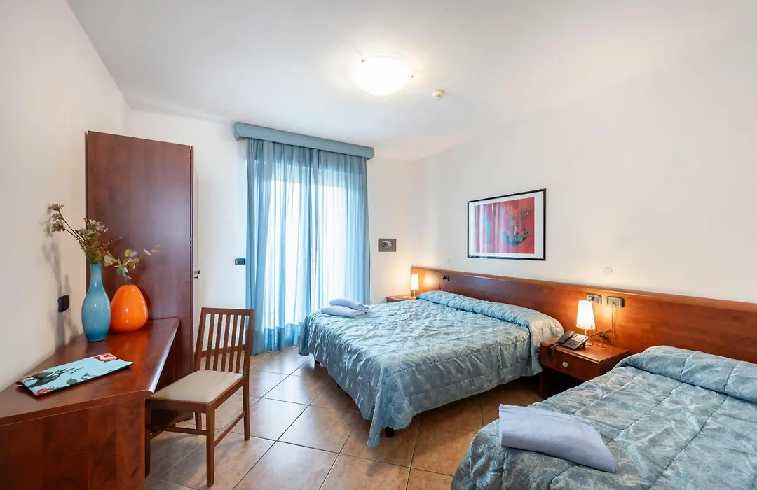 Olimpia Hotel & Aparthotel-1
