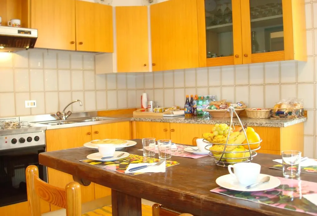 Cristina House-1
