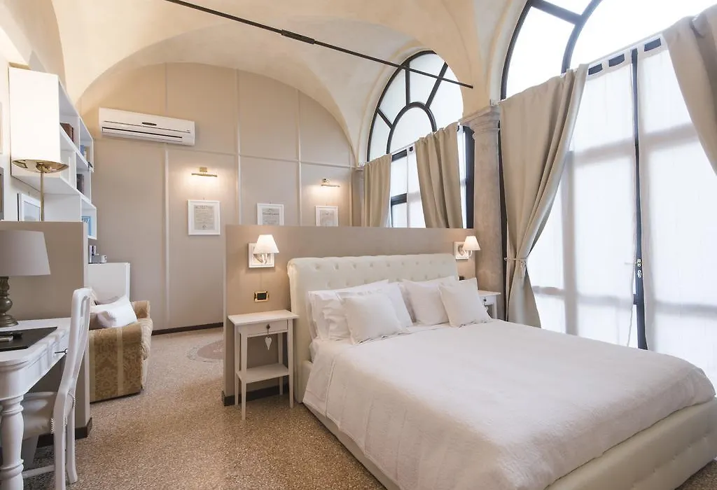 Suite Prestige Verona-1