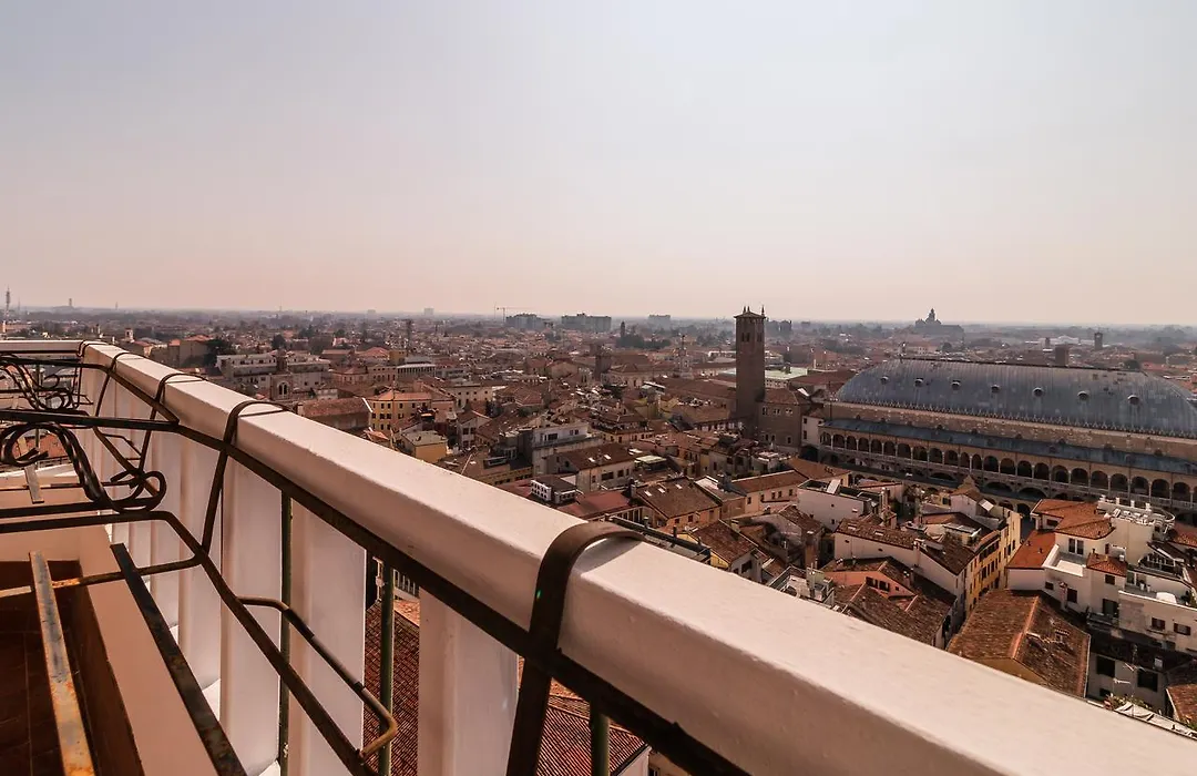 Padova Tower 13Th Floor-1