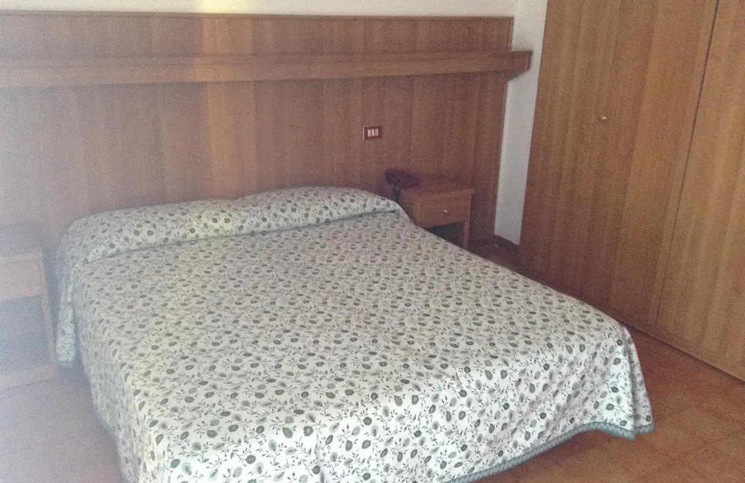 Hotel Helvetia-1