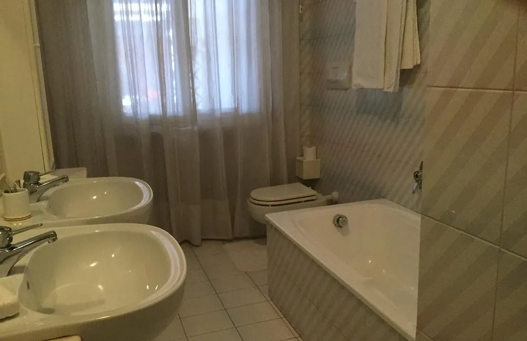 Albergo Diana-1