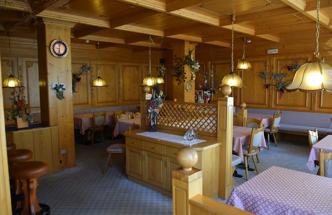 Hotel Alpenrose-1