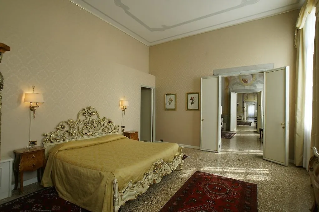 Villa Giustinian-1