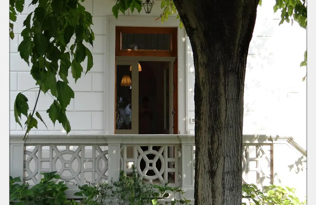 Frich B&B-1