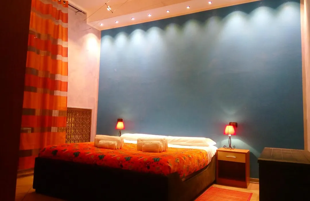 Marconi Rooms&Apartments-1