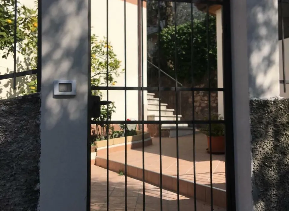 Casa Ines Fronte Lago-1
