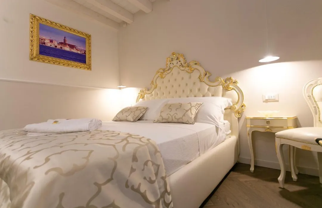 Ca' Vittoria Boutique House By Apartsuite-1