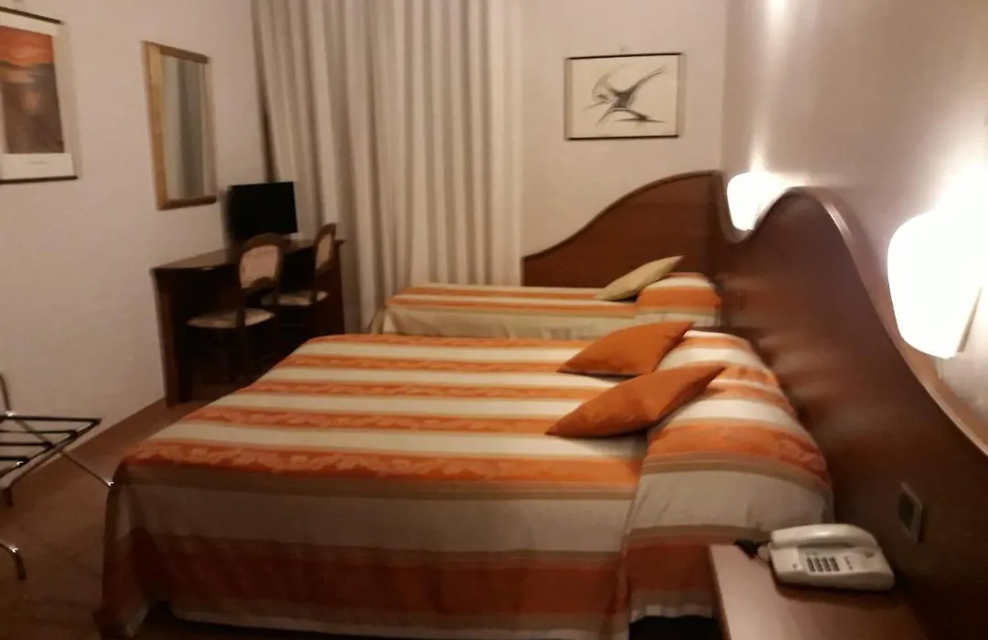 Hotel Cavour-1