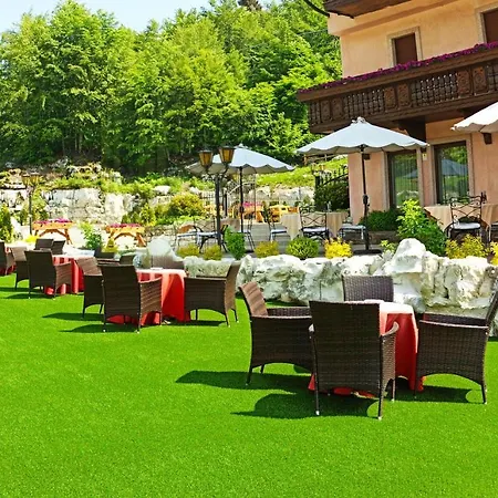 La Bocchetta Romantic Spa Hotel e Ristorante-3