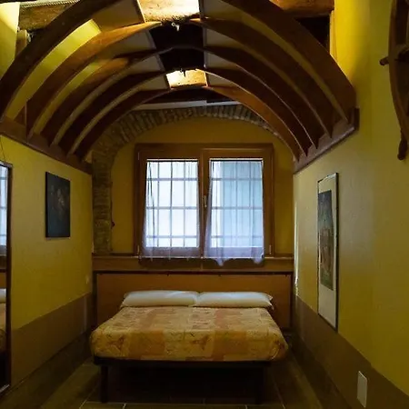 Wendy Luxury Apartment-3