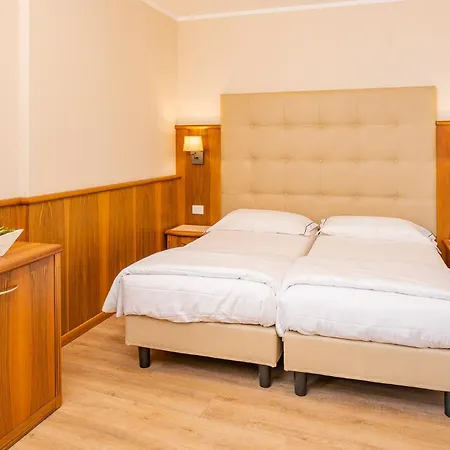 Hotel Centrale-3