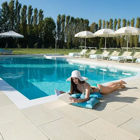 Hotel Venice Resort Airport-3