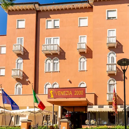 Hotel & Residence Venezia 2000-2