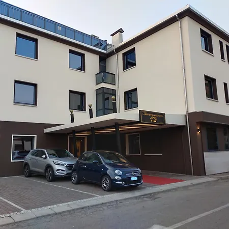 Hotel Floris-3