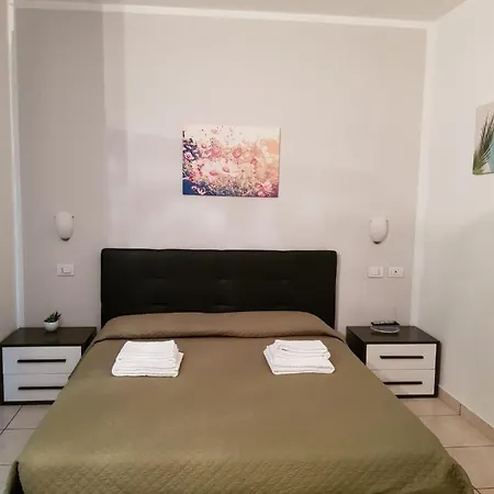Hotel Daisy-2