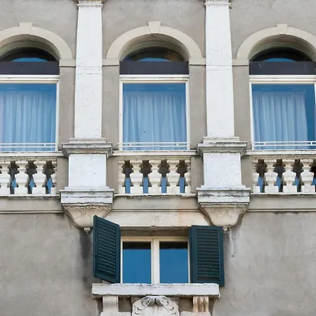 Domus Nova Palace - Italian Homing-3