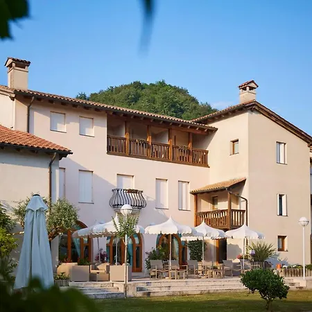 Hotel Villaguarda Landscape Experience-3