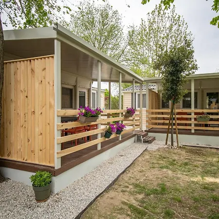 Mobile Home-3