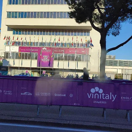 Easy Stay Verona Rooms-2