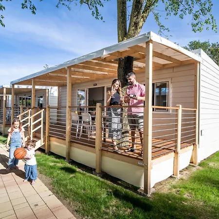 Camping Village Garden Paradiso-3