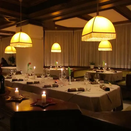 Hotel Corona-3