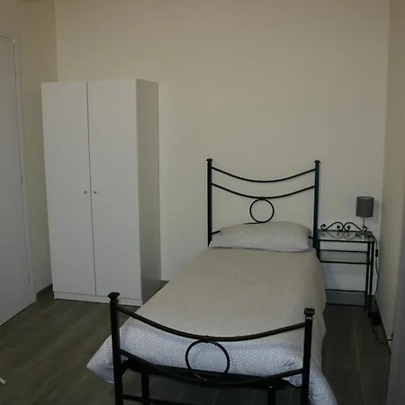 Via Venezia Accomodating Solutions-2