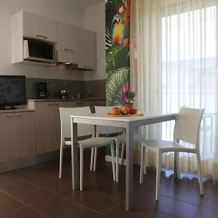 Hotel Luciana-2