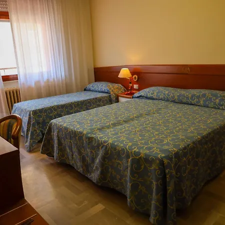 Easy Hotel Meryon-3