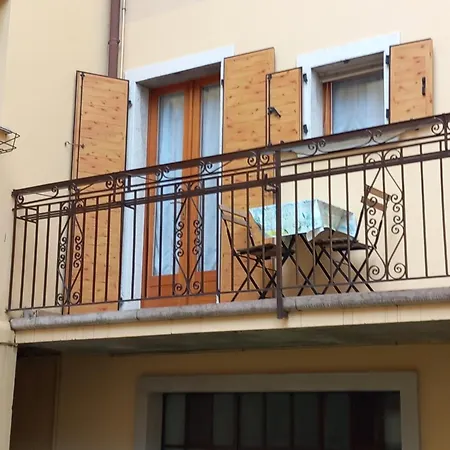 Al Porto On Budget With Parking At 300Mt-3