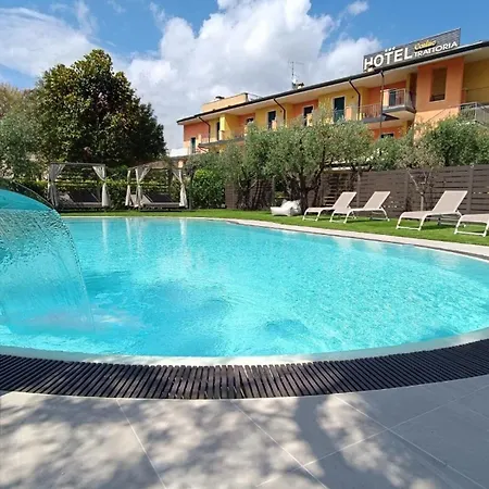 Hotel Confine-3