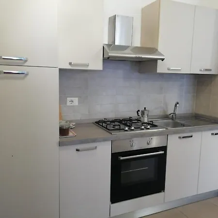 Melibi - Re Lear Apartments-3