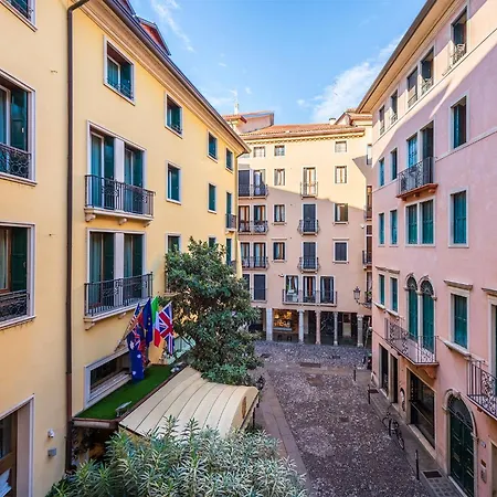Majestic Toscanelli (centro storico)-3