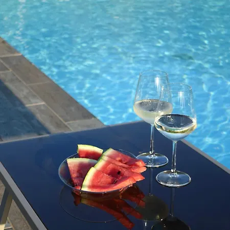 Pool & Garden Villa Lelia-3