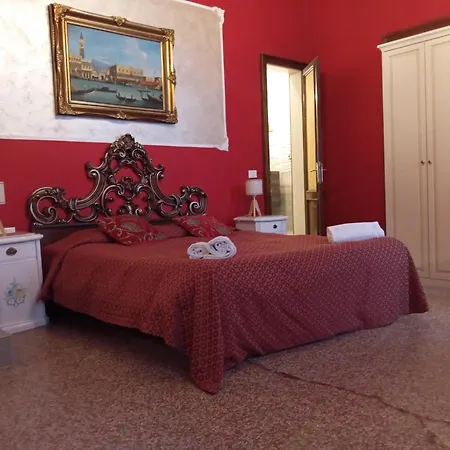 Palazzo Lion Morosini - Check In Presso Locanda Ai Santi Apostoli-3