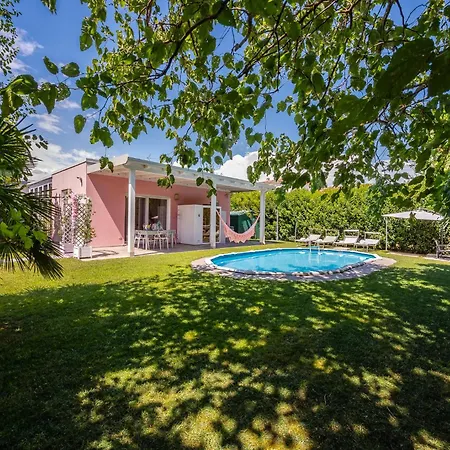 Intera Villa Con Piscina Privata Sauna Giardino Bbq Parcheggio-3