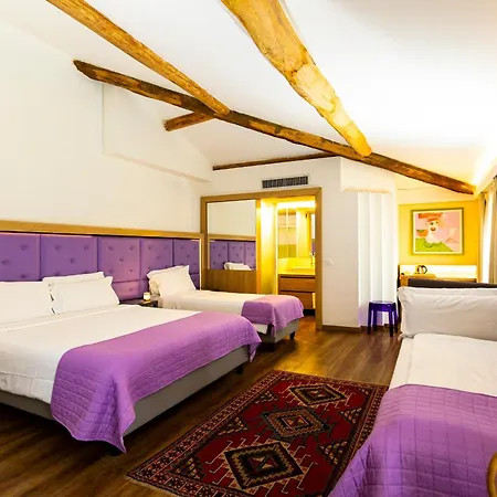 Hotel Corona-2