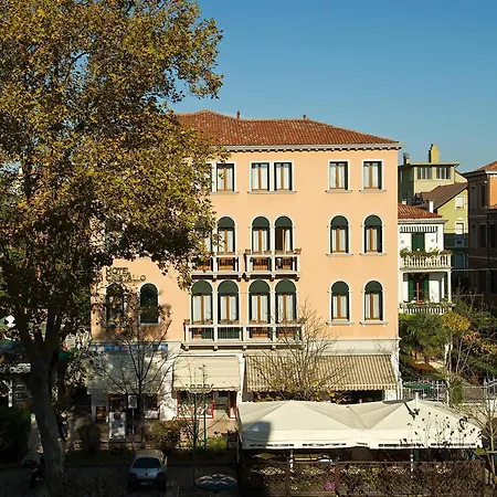 Hotel Cristallo-2