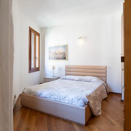 Anzolo Palace - Rooms & Apartments-2
