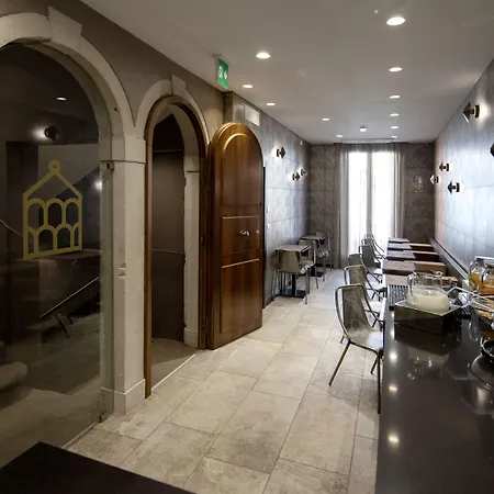 Alle Guglie Boutique Hotel-3